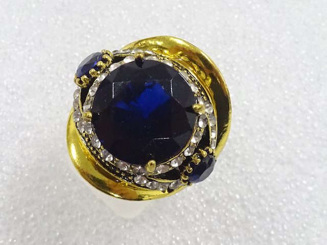 JAPANESE KIMONO / ANTIQUE COLORED STONE RING (SIZE 21.5)